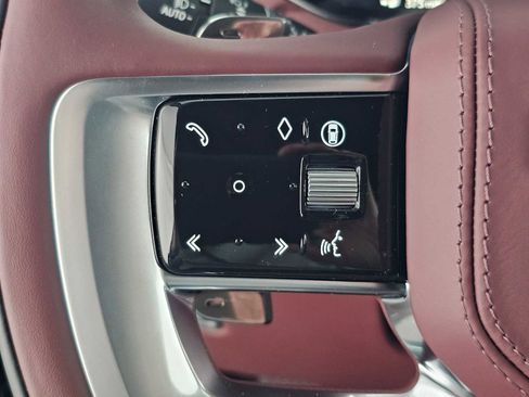 New 2026 Land Rover Range Rover SE image 27