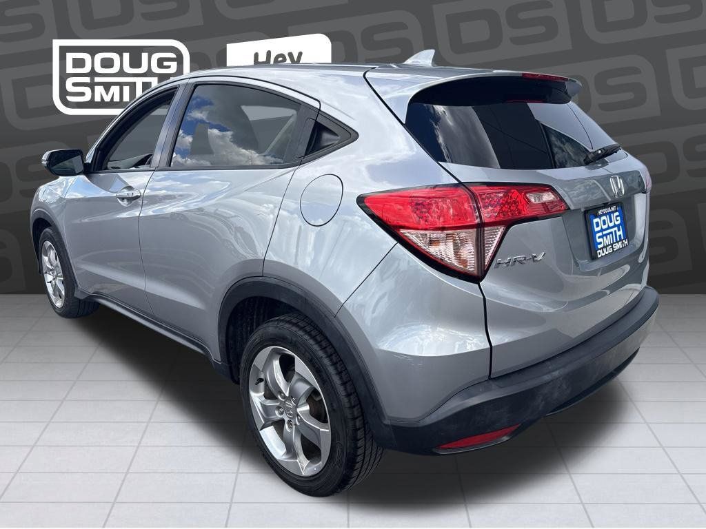 Used 2017 Honda HR-V EX image 3