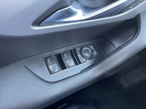 Used 2021 Chevrolet Blazer LT image 12