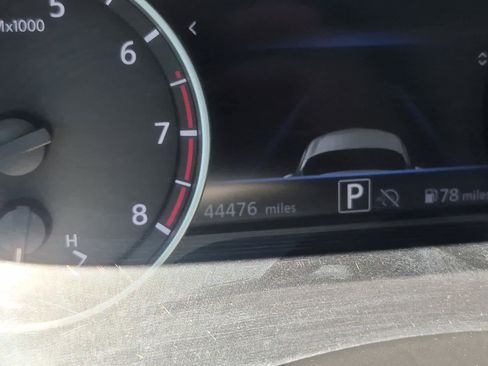 Used 2024 Nissan Sentra SV FWD image 16