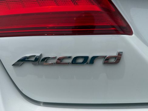 Used 2014 Honda Accord Plug-In Sedan image 24