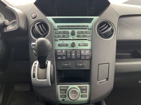 Used 2011 Honda Pilot Touring image 14