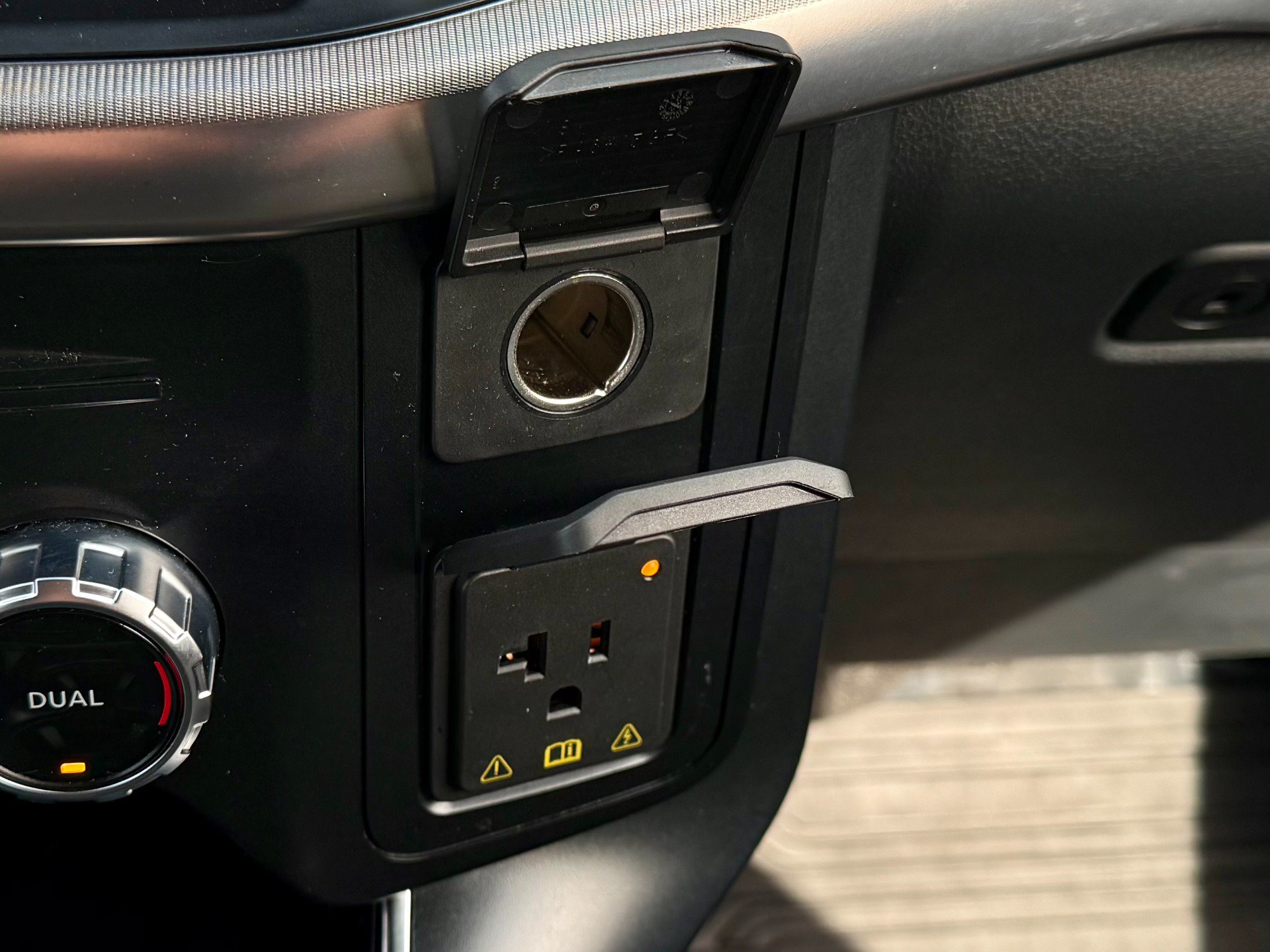 Used 2023 Ford F150 Raptor AWD/4WD image 19
