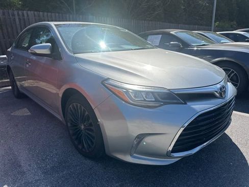 Used 2016 Toyota Avalon Touring FWD image 1