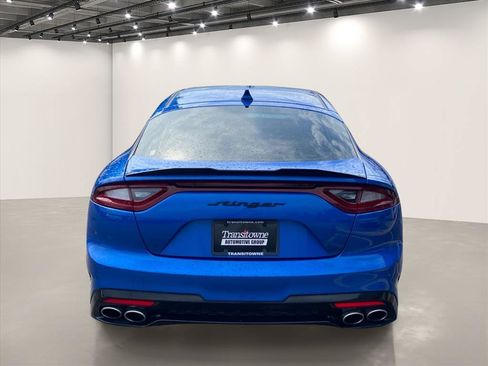 Used 2018 Kia Stinger GT2 AWD/4WD image 6