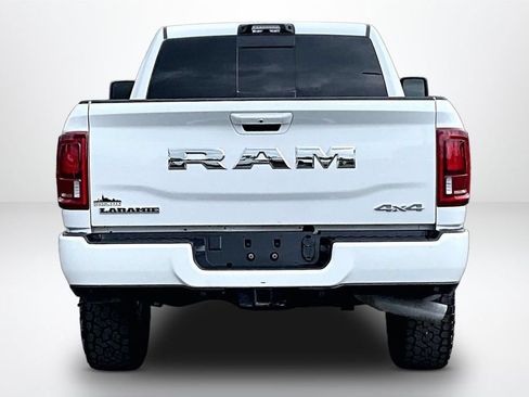 Used 2025 RAM 2500 Laramie AWD/4WD image 7