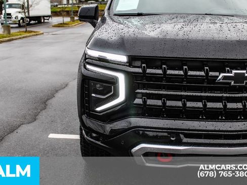 Used 2025 Chevrolet Tahoe Z71 w/ Z71 Off-Road Package AWD/4WD image 11