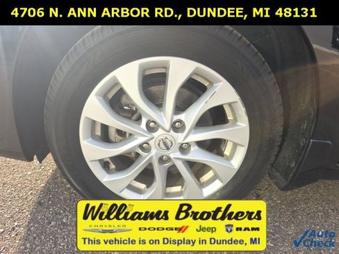 Used 2019 Nissan Sentra SV image 11