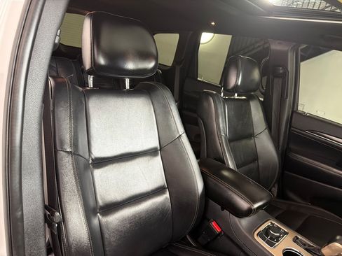 Used 2017 Jeep Grand Cherokee Limited AWD/4WD image 26