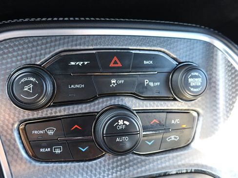 Used 2016 Dodge Challenger SRT Hellcat image 30