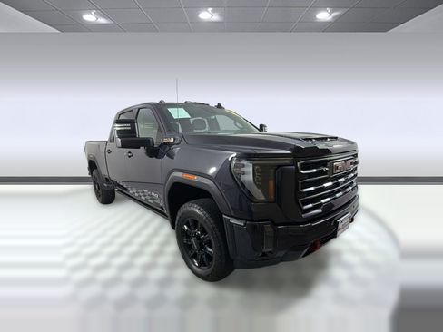 Used 2024 GMC Sierra 2500 AT4 w/ AT4 Premium Plus Package AWD/4WD image 7