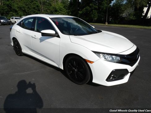 Used 2018 Honda Civic EX image 3