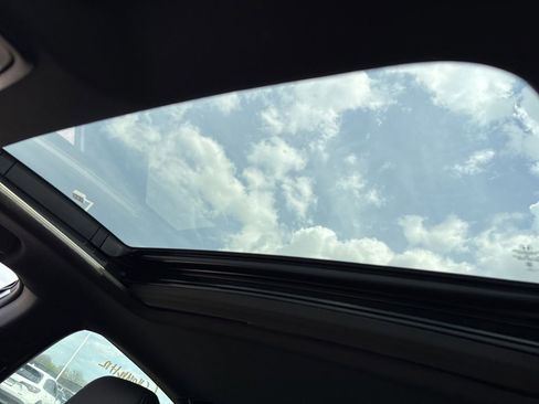 Used 2023 Honda Accord Sport image 4