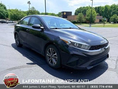 Used 2022 Kia Forte LXS FWD image 7