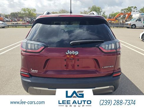Used 2019 Jeep Cherokee Limited FWD image 2
