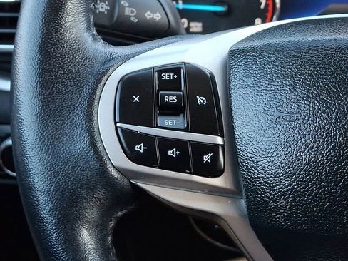 Certified 2022 Ford Explorer XLT w/ Equipment Group 202A image 22