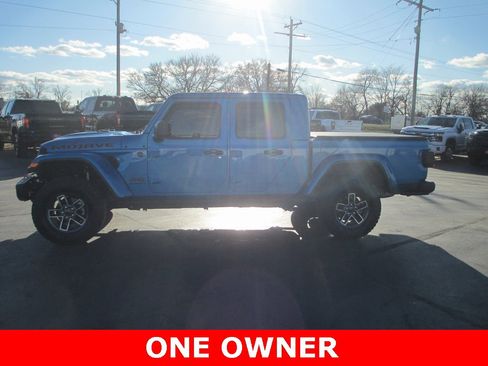 Used 2024 Jeep Gladiator Mojave image 9
