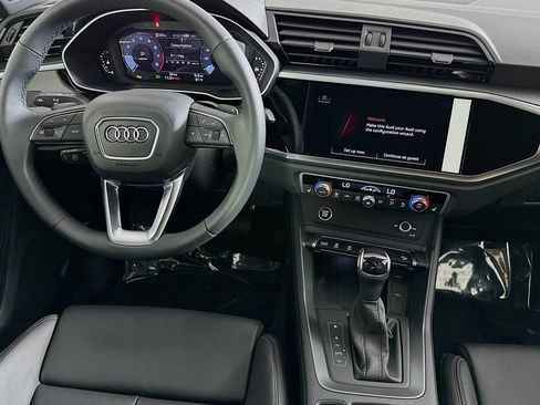 New 2025 Audi Q3 2.0T Premium image 6