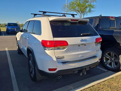 Used 2014 Jeep Grand Cherokee Limited w/ Luxury Group II image 2