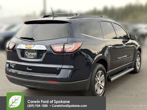 Used 2017 Chevrolet Traverse LT AWD/4WD image 16