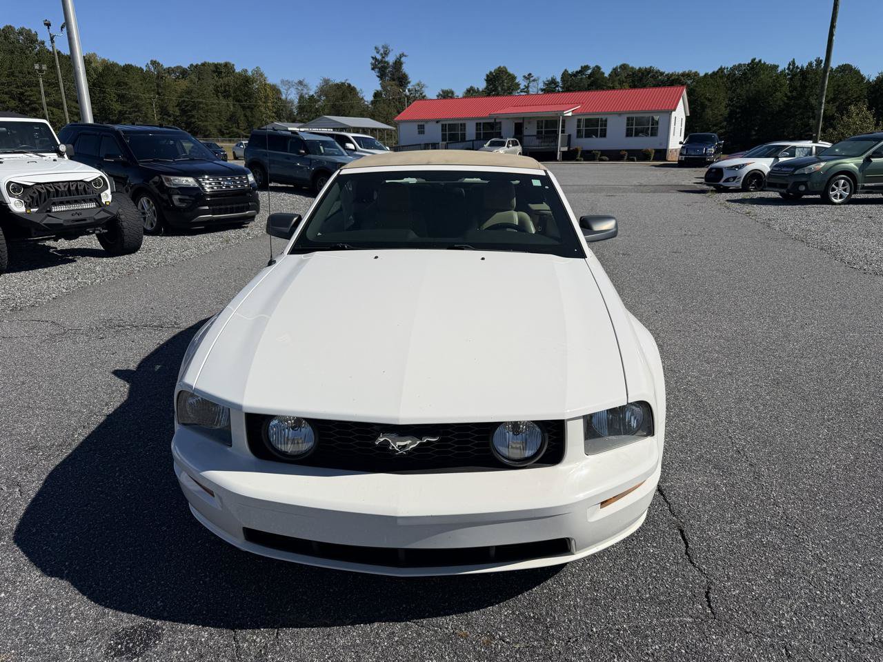 Used 2006 Ford Mustang GT RWD image 2