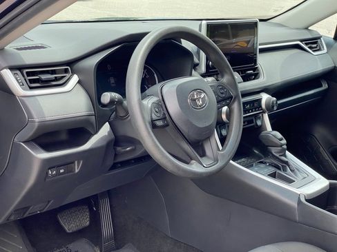 Used 2024 Toyota RAV4 XLE FWD image 10