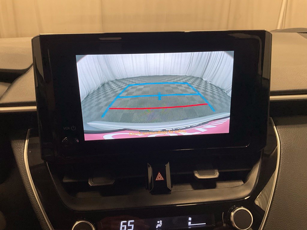 Used 2025 Toyota Corolla LE FWD image 24