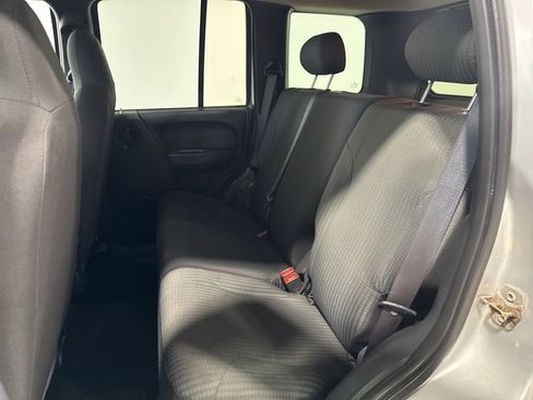 Used 2003 Jeep Liberty Sport image 27