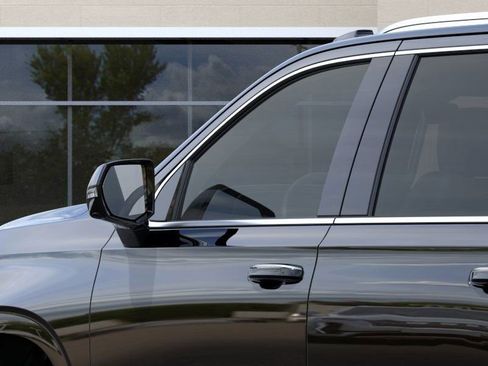 New 2026 Cadillac Escalade ESV Luxury w/ LPO, Floor Liner Package AWD/4WD image 12