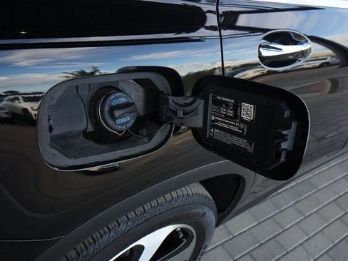 Used 2019 Mercedes-Benz GLC 350e GLC 350e image 16