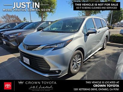 Used 2025 Toyota Sienna XLE