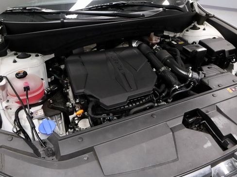 Certified 2024 Hyundai Santa Cruz Limited AWD/4WD image 22