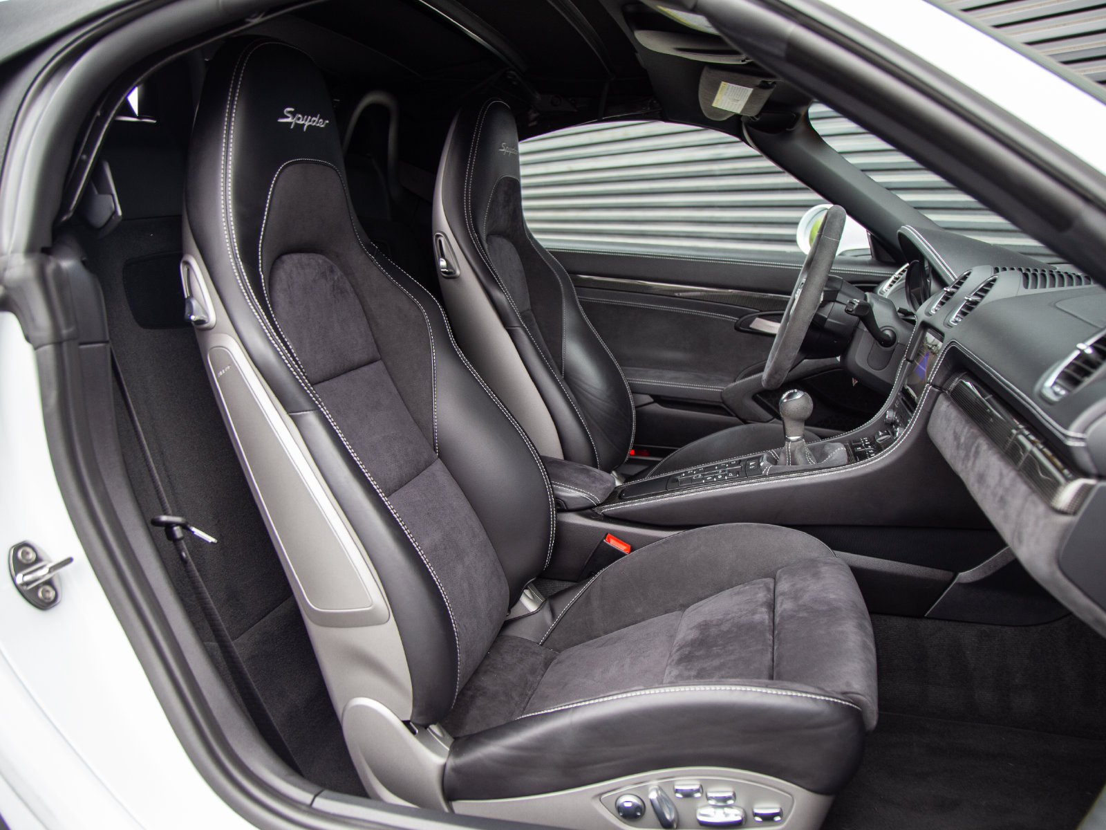 Certified 2021 Porsche 718 Boxster Spyder RWD image 18