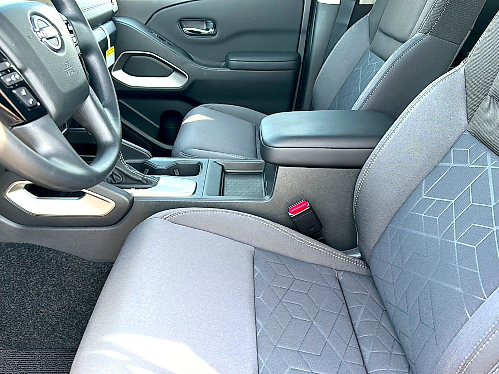 New 2027 Nissan Frontier SV RWD image 10