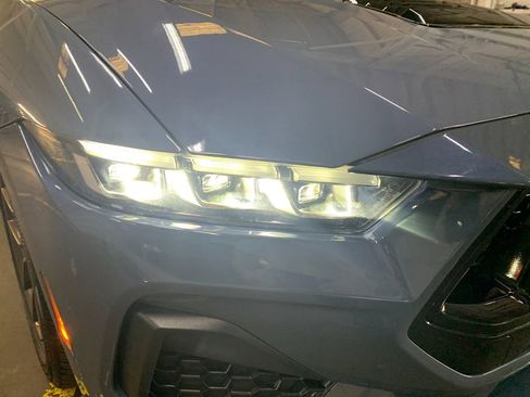 Used 2024 Ford Mustang GT Premium image 33