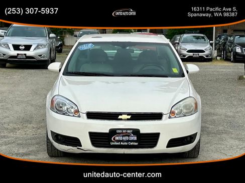 Used 2006 Chevrolet Impala LTZ image 2