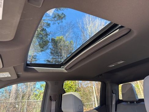 Certified 2022 Chevrolet Silverado 1500 LTZ w/ LTZ Premium Package image 17