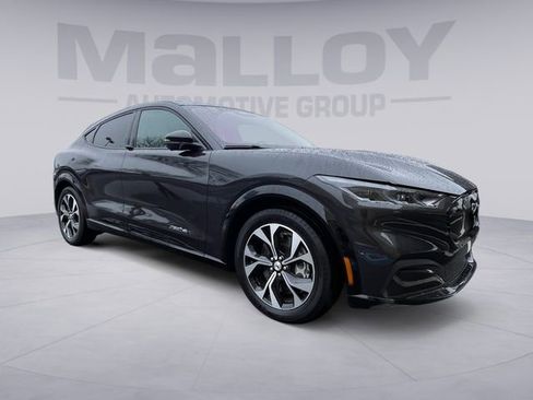 Used 2022 Ford Mustang Mach-E Premium image 7