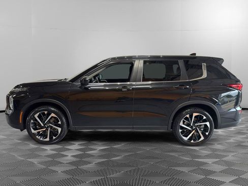 Used 2022 Mitsubishi Outlander ES AWD/4WD image 2