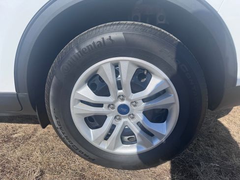 Used 2022 Ford Escape S image 9