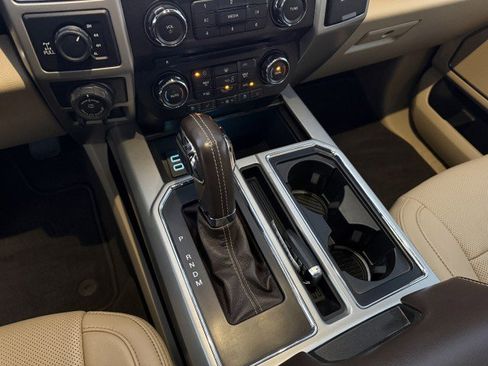 Used 2018 Ford F150 Lariat image 18