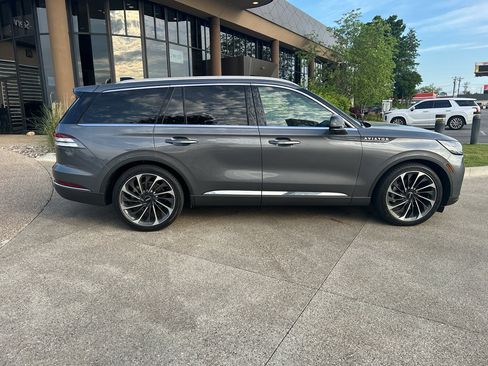 Used 2025 Lincoln Aviator Reserve w/ Equipment Group 201A AWD/4WD image 8