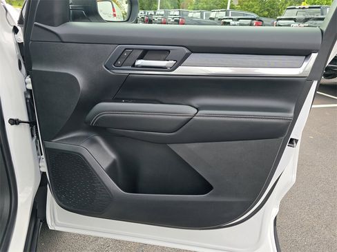 New 2026 GMC Terrain Elevation w/ Elevation Premium Package image 32