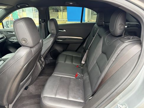 Used 2024 Cadillac XT4 Premium Luxury FWD image 5
