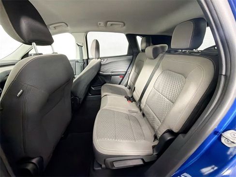 Used 2022 Ford Escape SE image 23