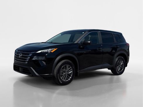Used 2024 Nissan Rogue S FWD image 3