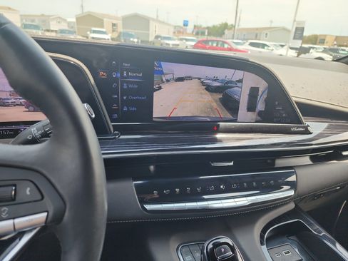 Used 2023 Cadillac Escalade Sport w/ LPO, ONYX Package AWD/4WD image 24