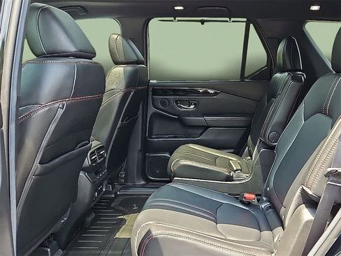 New 2025 Honda Pilot TrailSport image 8