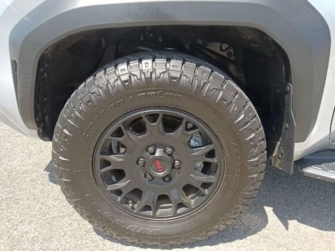Used 2025 Toyota 4Runner TRD Off-Road Premium w/ Tow Technology Package AWD/4WD image 10