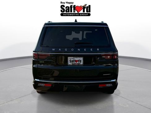 Certified 2024 Jeep Wagoneer L Series II w/ Flexible Seating Group AWD/4WD image 6